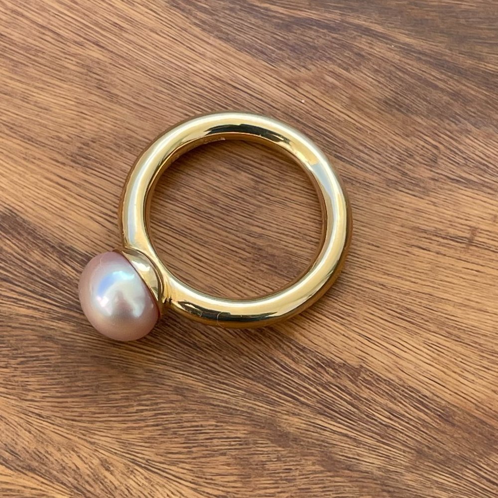 Tiffany & Co Iridesse Solid Gold 18K Pink Pearl Ring size 6 in mint condition